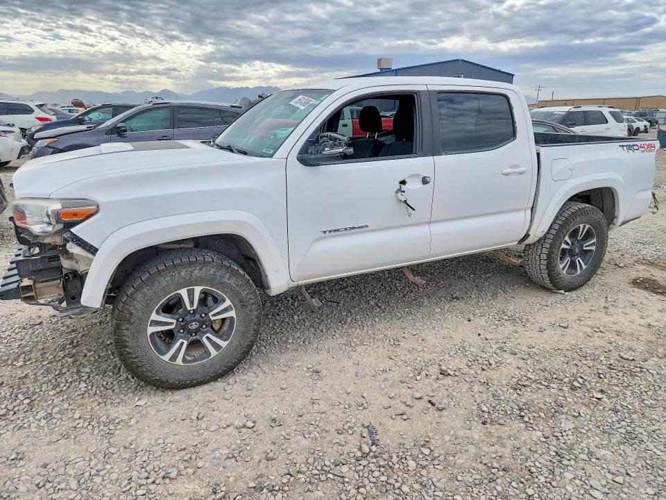 Auction sale of the 2017 Toyota Tacoma, vin: 3TMCZ5AN1HM104113, lot number: 56343886