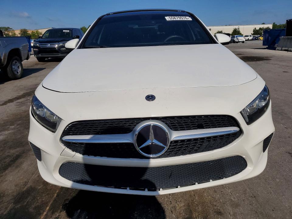 55879976 :رقم المزاد ، W1K3G4EBXLW045707 vin ، 2020 Mercedes-benz A مزاد بيع