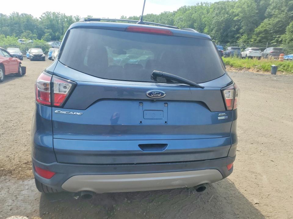 56480676 :رقم المزاد ، 1FMCU9HDXJUA01370 vin ، 2018 Ford Escape مزاد بيع