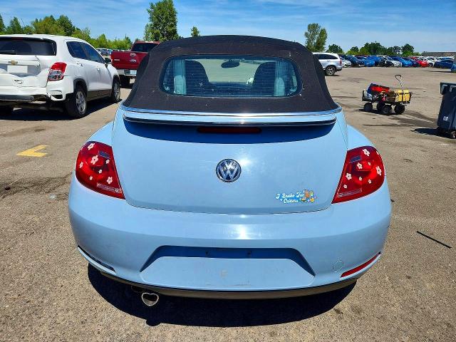49056956 :رقم المزاد ، 3VW5P7AT5DM804636 vin ، 2013 Volkswagen Beetle مزاد بيع