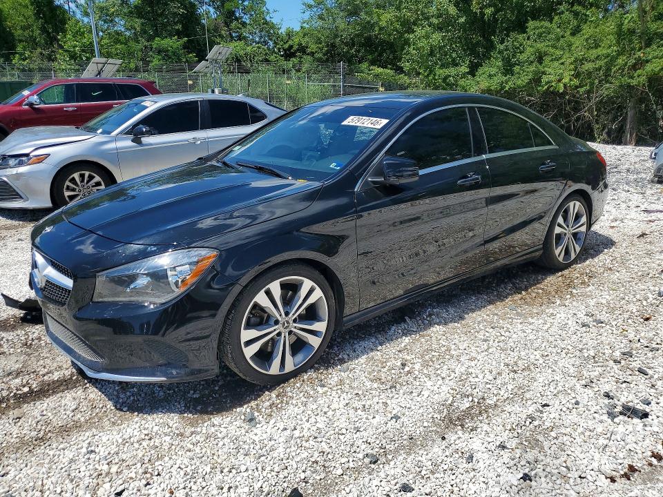 57912146 :رقم المزاد ، WDDSJ4EB8JN658814 vin ، 2018 Mercedes-benz Cla مزاد بيع