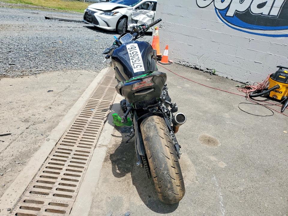 Продажа на аукционе авто 2024 Kawasaki Zr900, vin: ML5ZRDM1XRDA69935, номер лота: 57526516