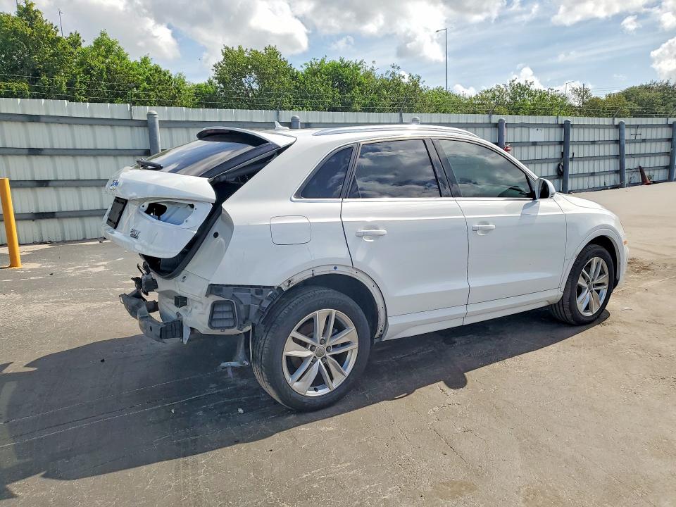 2017 Audi Q3 მანქანა იყიდება აუქციონზე, vin: WA1JCCFS8HR012243, აუქციონის ნომერი: 57122156