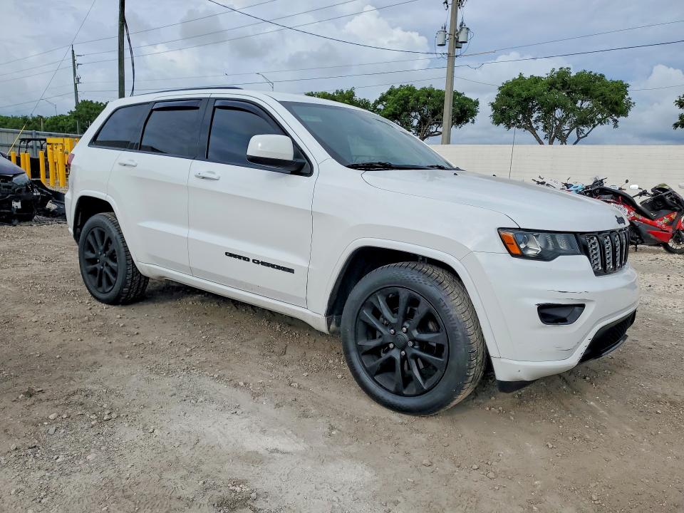 57000606 :رقم المزاد ، 1C4RJFAG2JC377125 vin ، 2018 Jeep Grand Cherokee مزاد بيع