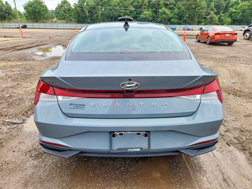 2022 Hyundai Elantra მანქანა იყიდება აუქციონზე, vin: KMHLM4AG3NU332837, აუქციონის ნომერი: 57989946