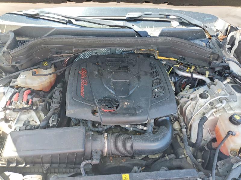 57656246 :رقم المزاد ، ZASPAKAN4K7C51350 vin ، 2019 Alfa Romeo Stelvio مزاد بيع