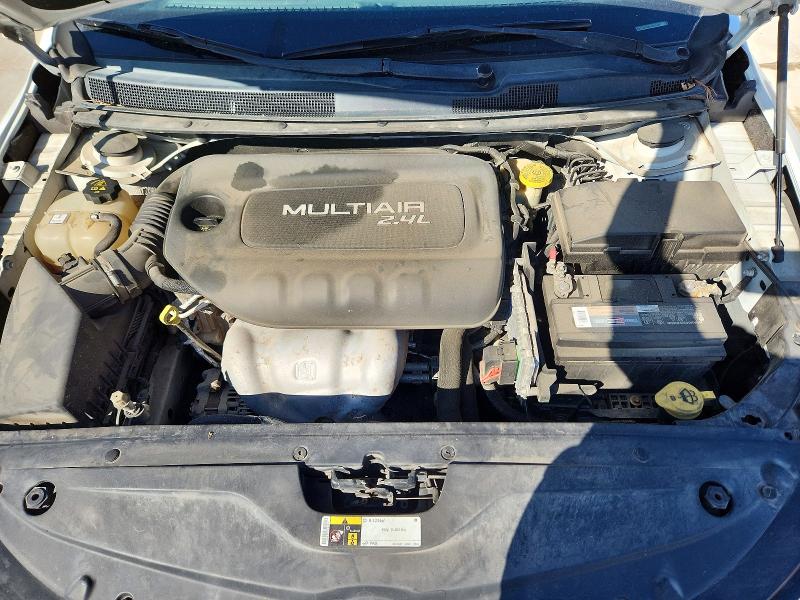 2015 Chrysler 200 მანქანა იყიდება აუქციონზე, vin: 1C3CCCBB0FN725487, აუქციონის ნომერი: 55754226