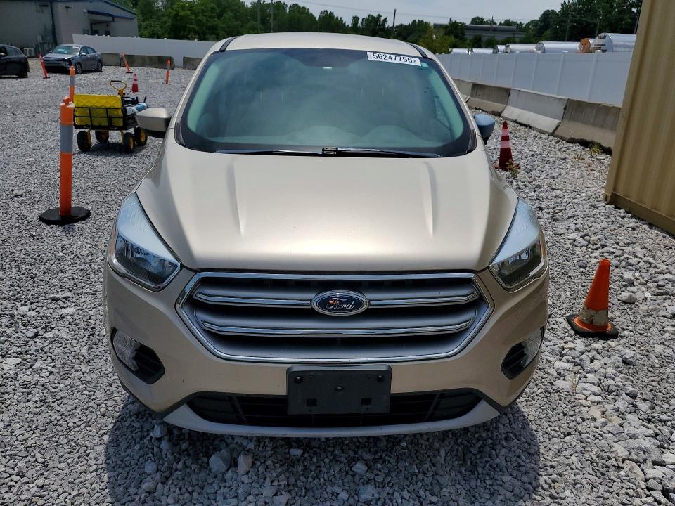 2017 Ford Escape მანქანა იყიდება აუქციონზე, vin: 1FMCU9GD0HUC85782, აუქციონის ნომერი: 56247796