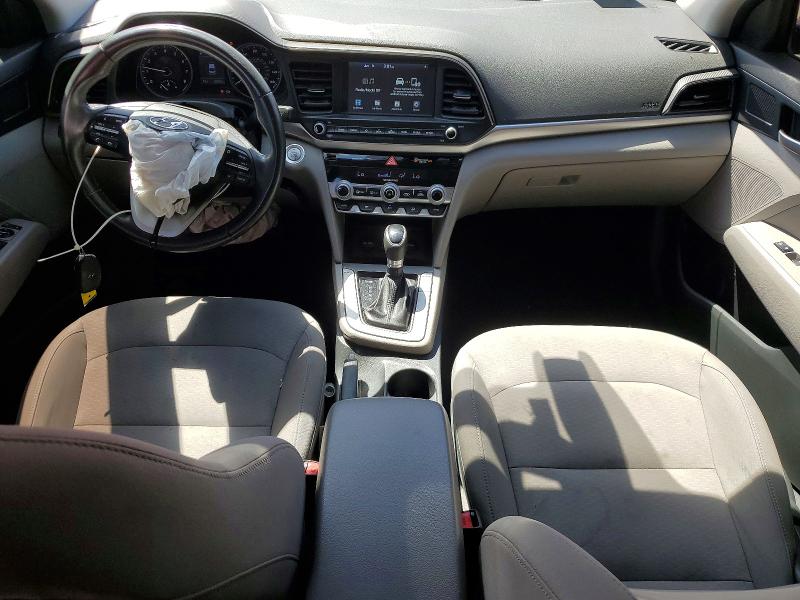 56810136 :رقم المزاد ، 5NPD84LFXLH608178 vin ، 2020 Hyundai Elantra مزاد بيع