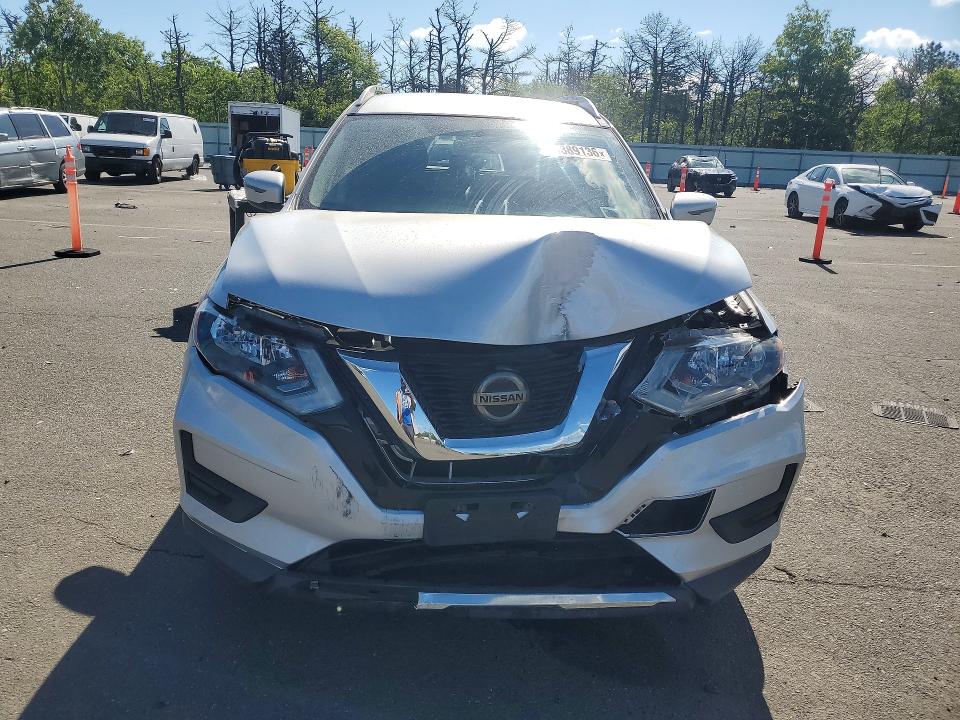 2018 Nissan Rogue მანქანა იყიდება აუქციონზე, vin: KNMAT2MV1JP529995, აუქციონის ნომერი: 55389136