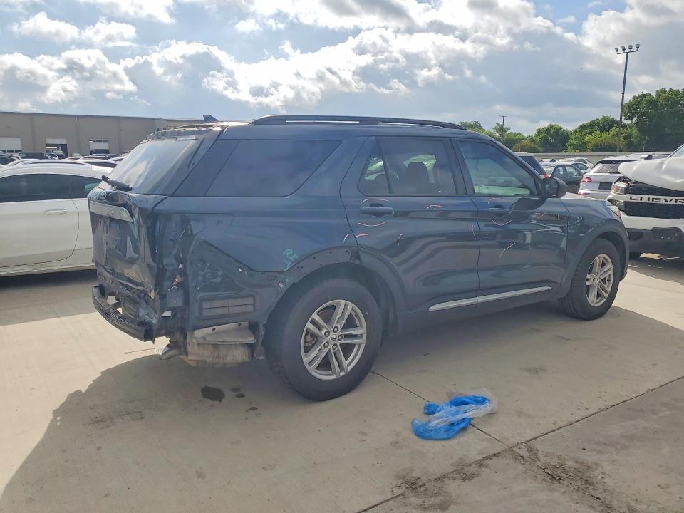 Продажа на аукционе авто 2022 Ford Explorer, vin: 1FMSK7DH0NGB70459, номер лота: 57013326