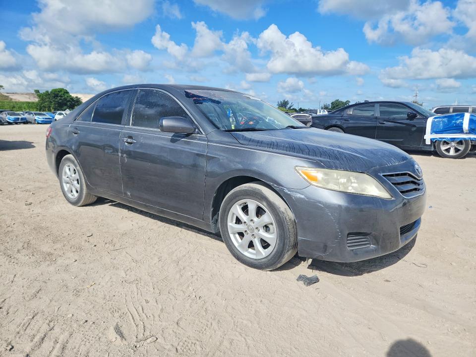2010 Toyota Camry მანქანა იყიდება აუქციონზე, vin: 4T1BF3EKXAU561573, აუქციონის ნომერი: 56857046