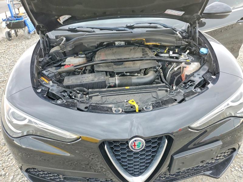 54148666 :رقم المزاد ، ZASFAKRN6J7C28781 vin ، 2018 Alfa Romeo Stelvio مزاد بيع