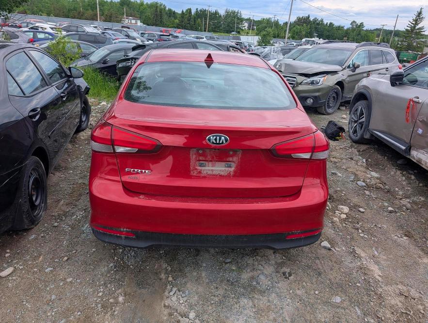 57307466 :رقم المزاد ، 3KPFL4A77JE207367 vin ، 2018 Kia Forte مزاد بيع