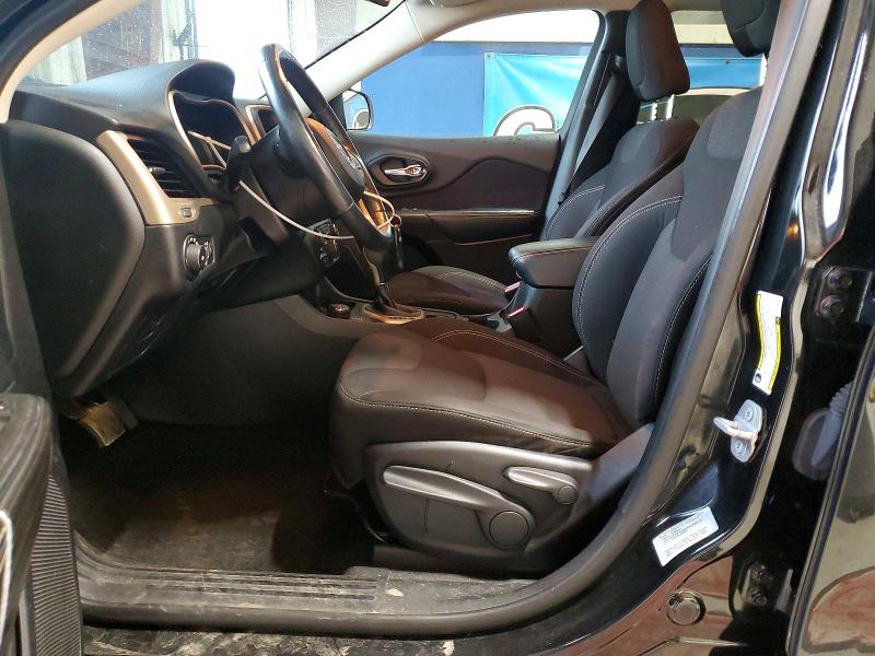 56828896 :رقم المزاد ، 1C4PJMCB3FW792599 vin ، 2015 Jeep Cherokee مزاد بيع