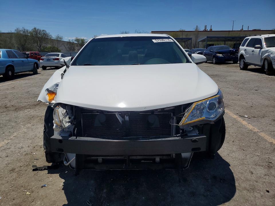 57590116 :رقم المزاد ، 4T4BF1FK1ER359753 vin ، 2014 Toyota Camry مزاد بيع