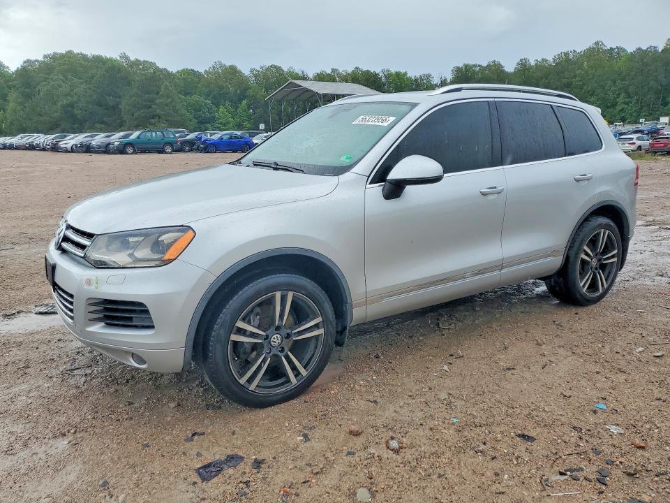 Auction sale of the 2012 Volkswagen Touareg, vin: WVGFF9BP2CD002994, lot number: 56323956