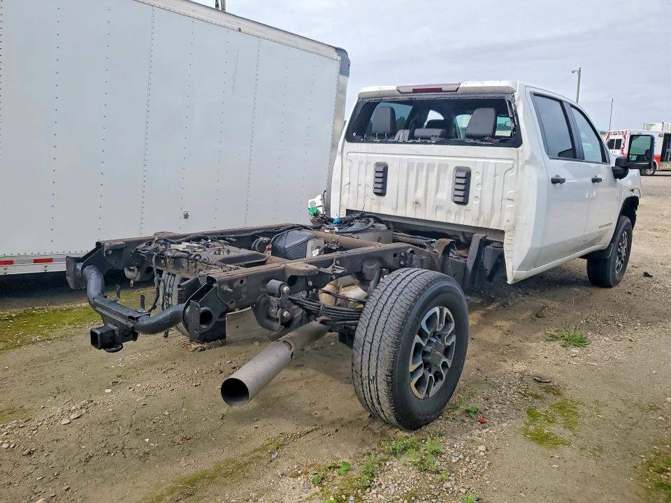 56611796 :رقم المزاد ، 1GD49SEY7PF176290 vin ، 2023 Gmc Sierra مزاد بيع