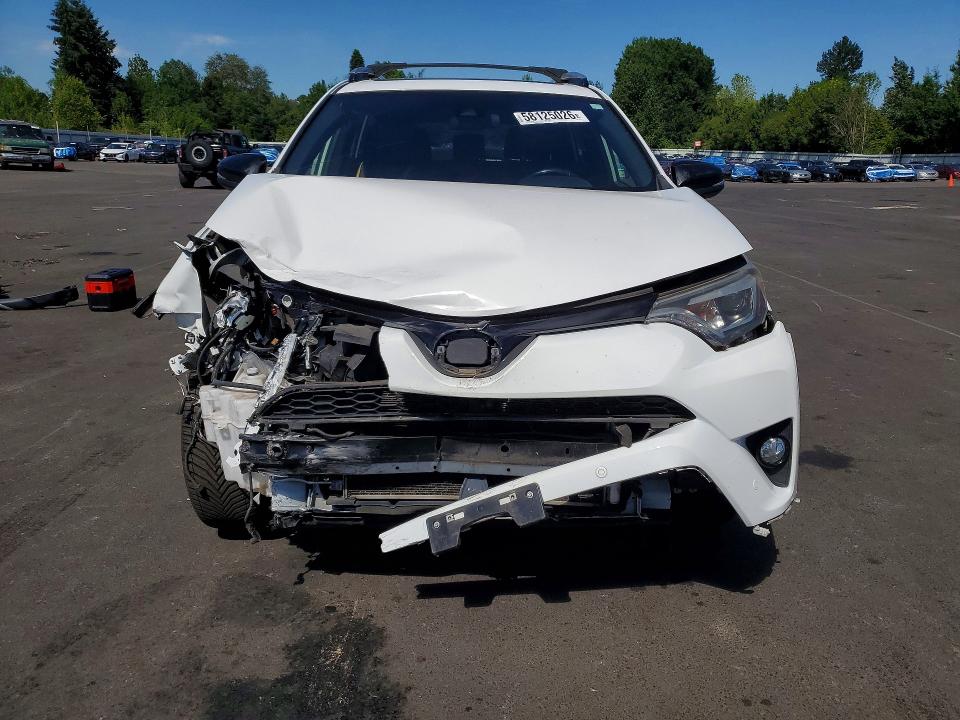 Продаж на аукціоні авто 2016 Toyota Rav4, vin: JTMJFREV9GD189374, номер лоту: 58125026