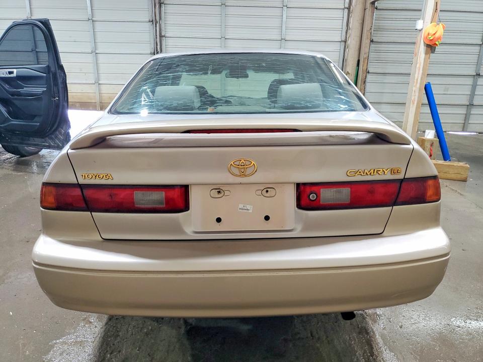55026496 :رقم المزاد ، 4T1BG22KXXU449893 vin ، 1999 Toyota Camry مزاد بيع