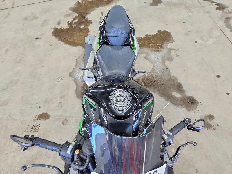 56646296 :رقم المزاد ، JKAZRCK1XLA002612 vin ، 2020 Kawasaki Zr1000 مزاد بيع