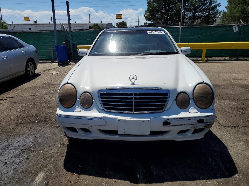 57679916 :رقم المزاد ، WDBJF82J1YX036370 vin ، 2000 Mercedes-benz E مزاد بيع