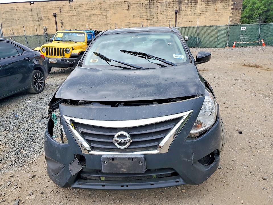 2017 Nissan Versa მანქანა იყიდება აუქციონზე, vin: 3N1CN7AP0HL870125, აუქციონის ნომერი: 57437776