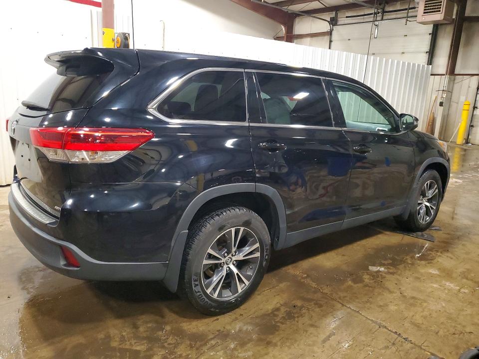 Продажа на аукционе авто 2019 Toyota Highlander, vin: 5TDBZRFH4KS977755, номер лота: 58651086