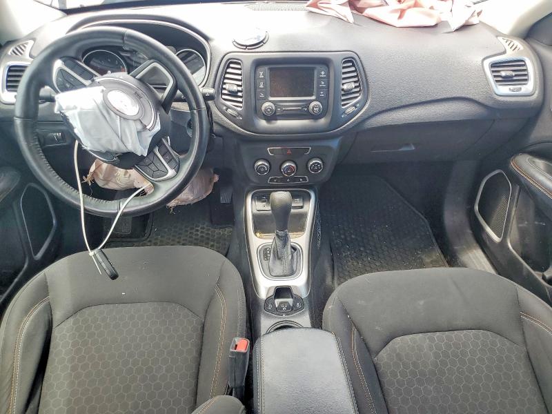 Продаж на аукціоні авто 2018 Jeep Compass, vin: 3C4NJCAB4JT105438, номер лоту: 58179066