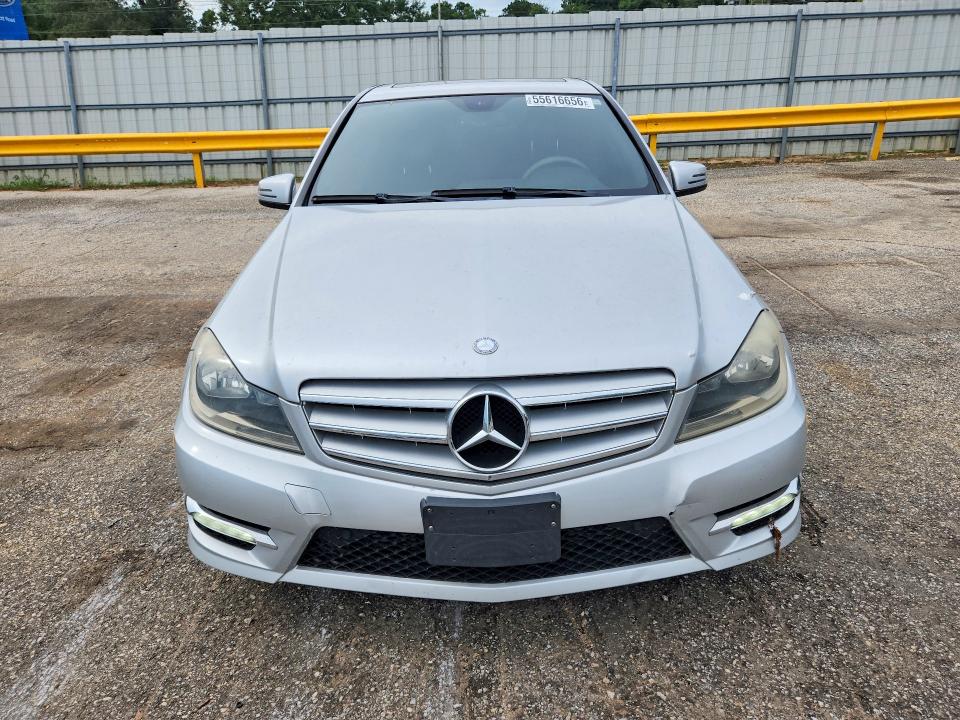 55616656 :رقم المزاد ، WDDGF4HB9CA679930 vin ، 2012 Mercedes-benz C مزاد بيع