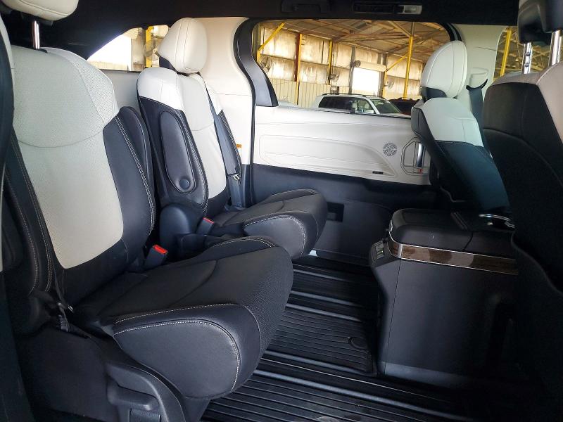 56059876 :رقم المزاد ، 5TDESKFC3TS251125 vin ، 2026 Toyota Sienna مزاد بيع