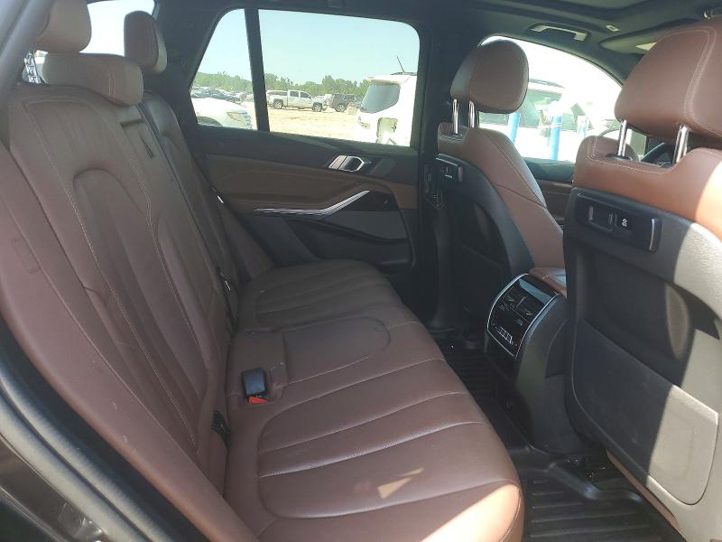 56715446 :رقم المزاد ، 5UXCR6C06M9F48847 vin ، 2021 Bmw X5 مزاد بيع