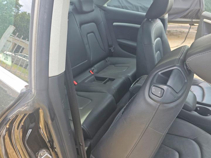 Продаж на аукціоні авто 2011 Audi A5, vin: WAUCFAFR0BA026180, номер лоту: 56063456
