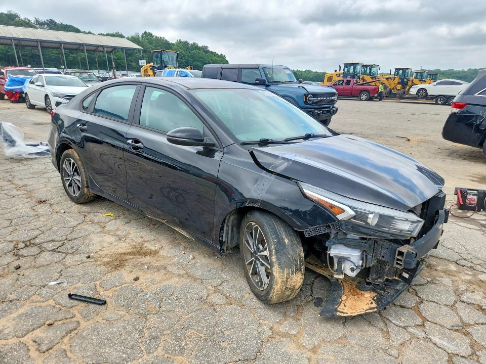 2022 Kia Forte მანქანა იყიდება აუქციონზე, vin: 3KPF24AD7NE472904, აუქციონის ნომერი: 55687826