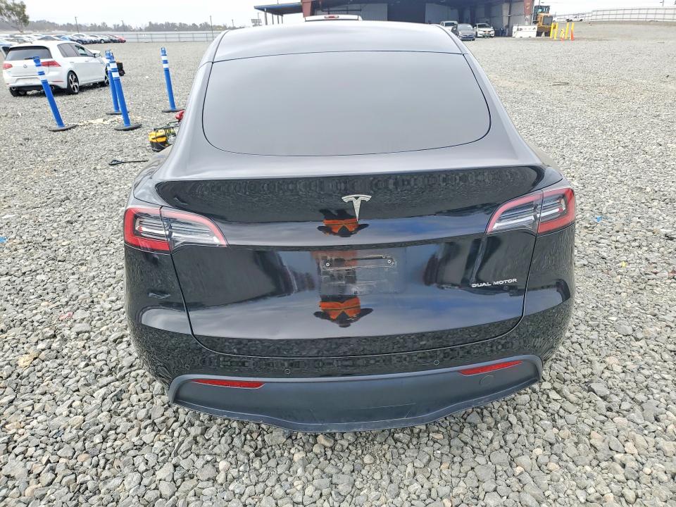 55478556 :رقم المزاد ، 7SAYGDEE4NF346316 vin ، 2022 Tesla Model Y مزاد بيع