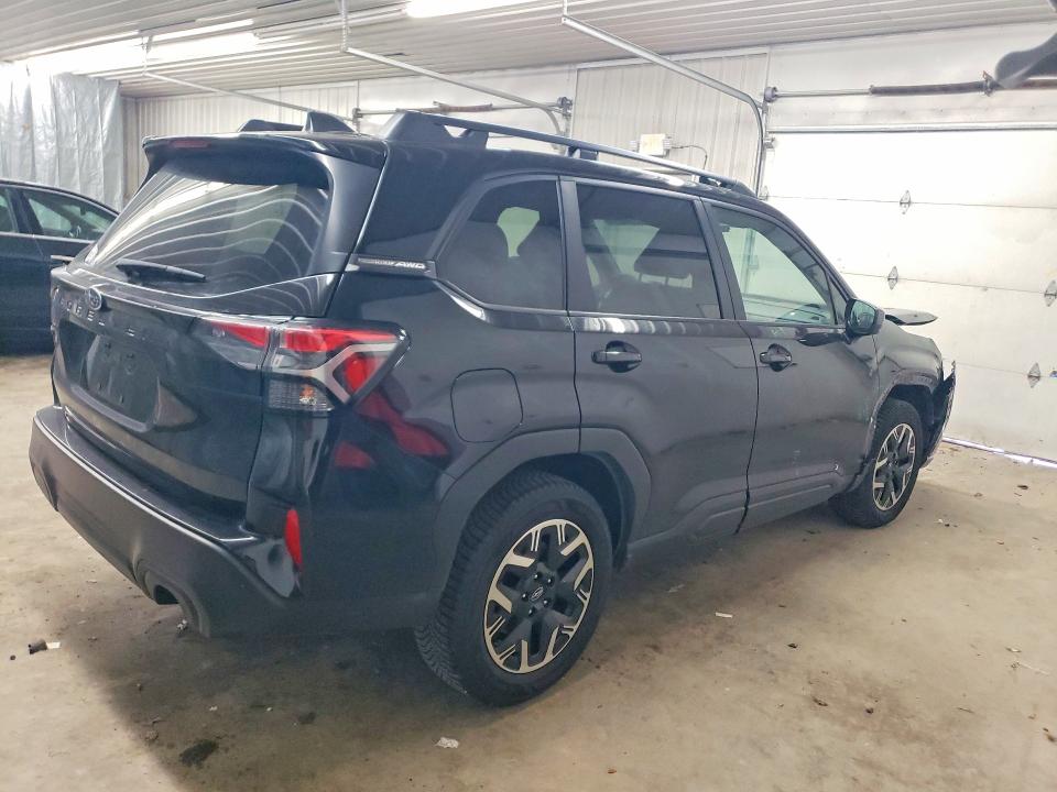 Продаж на аукціоні авто 2025 Subaru Forester, vin: JF2SLDBC8SH501304, номер лоту: 55881486