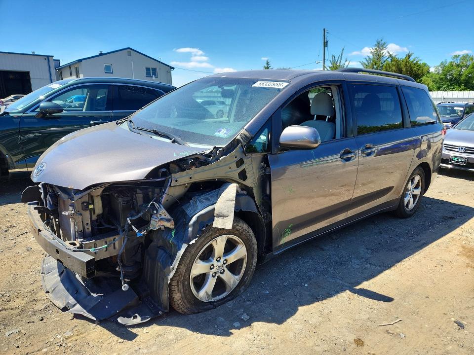 2013 Toyota Sienna მანქანა იყიდება აუქციონზე, vin: 5TDKK3DCXDS317392, აუქციონის ნომერი: 56332986