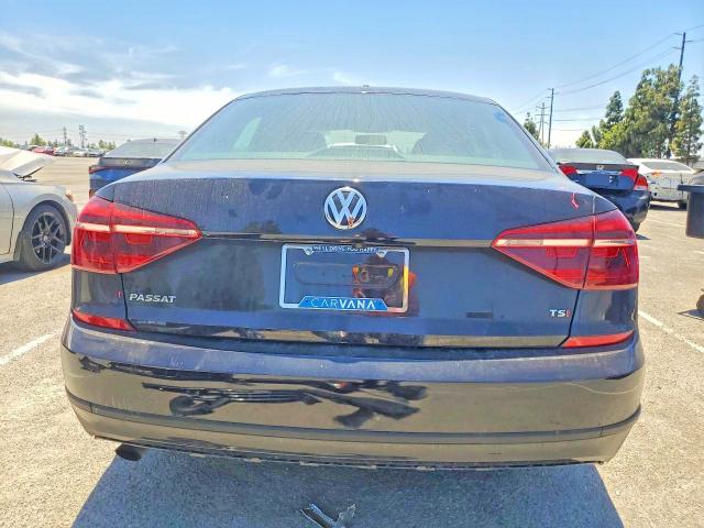 2018 Volkswagen Passat მანქანა იყიდება აუქციონზე, vin: 1VWAA7A33JC009873, აუქციონის ნომერი: 56661736