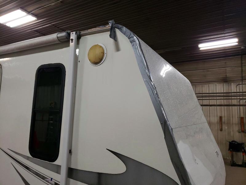 57397406 :رقم المزاد ، 4YDT32P226F709328 vin ، 2006 Keystone Mountainee مزاد بيع