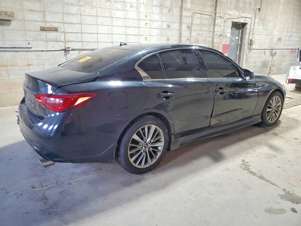 59098816 :رقم المزاد ، JN1EV7AR3JM430986 vin ، 2018 Infiniti Q50 مزاد بيع