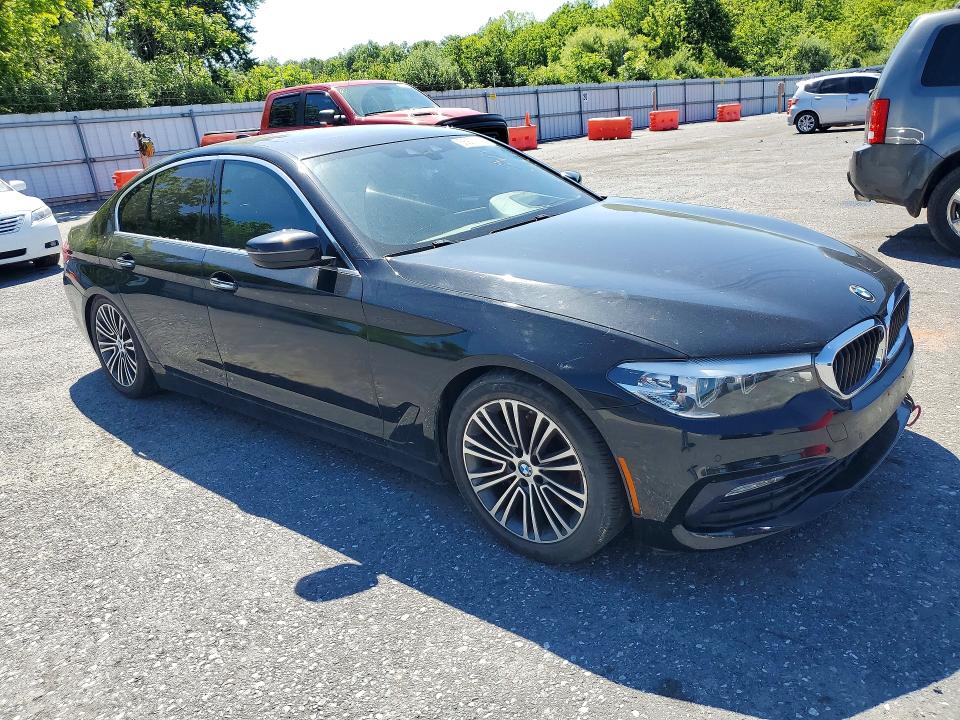 55901146 :رقم المزاد ، WBAJA7C58JG909367 vin ، 2018 Bmw 530 مزاد بيع