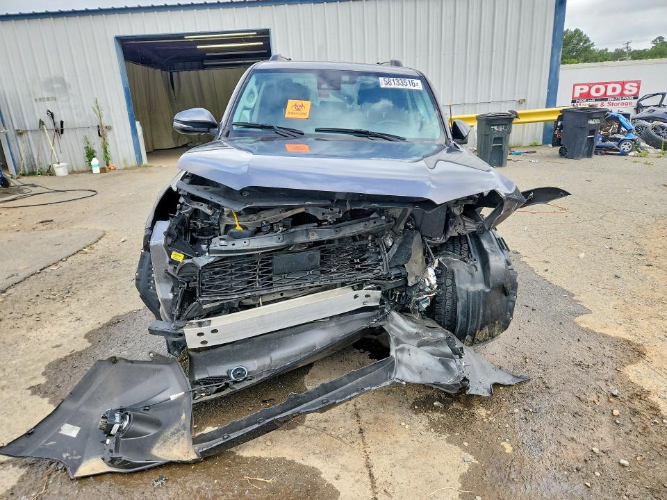 2022 Toyota 4runner მანქანა იყიდება აუქციონზე, vin: JTEFU5JR3N5252372, აუქციონის ნომერი: 58133516