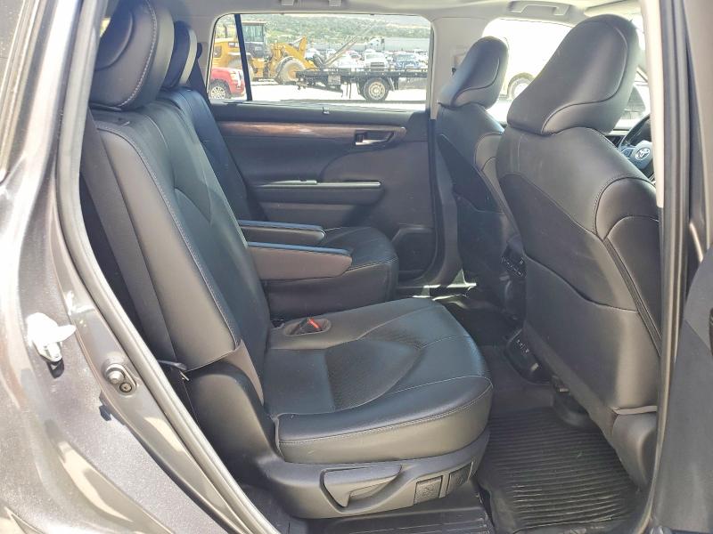 Продаж на аукціоні авто 2021 Toyota Highlander, vin: 5TDDZRBH2MS526826, номер лоту: 59007126