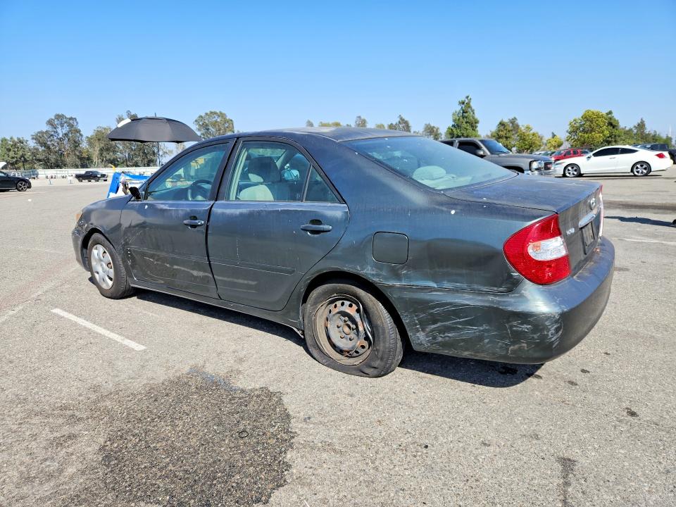 55756956 :رقم المزاد ، JTDBE32K720021568 vin ، 2002 Toyota Camry مزاد بيع