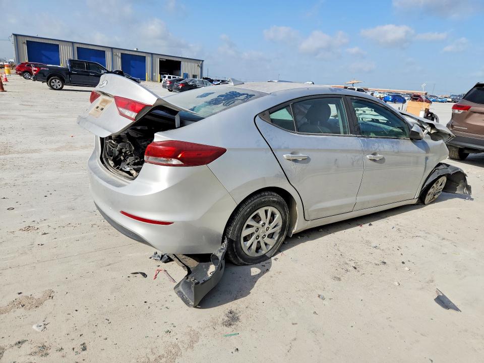 2017 Hyundai Elantra მანქანა იყიდება აუქციონზე, vin: KMHD74LF7HU087593, აუქციონის ნომერი: 58640696