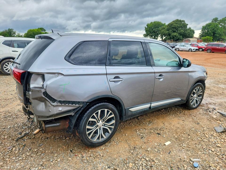 Aukcja sprzedaży 2018 Mitsubishi Outlander, vin: JA4AD2A3XJZ040171, numer aukcji: 57963026