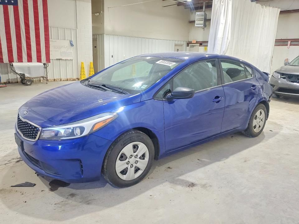 55532056 :رقم المزاد ، 3KPFK4A70HE047734 vin ، 2017 Kia Forte مزاد بيع