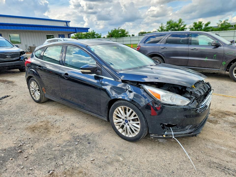 Продажа на аукционе авто 2017 Ford Focus, vin: 1FADP3N26HL333957, номер лота: 57779676