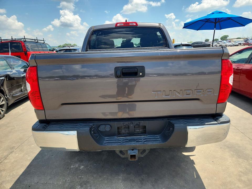 55599196 :رقم المزاد ، 5TFEY5F14LX259159 vin ، 2020 Toyota Tundra مزاد بيع