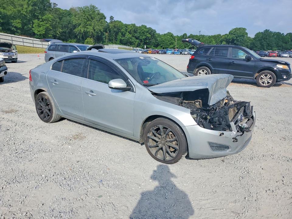 2013 Volvo S60 მანქანა იყიდება აუქციონზე, vin: YV1902FH6D2183280, აუქციონის ნომერი: 57824846